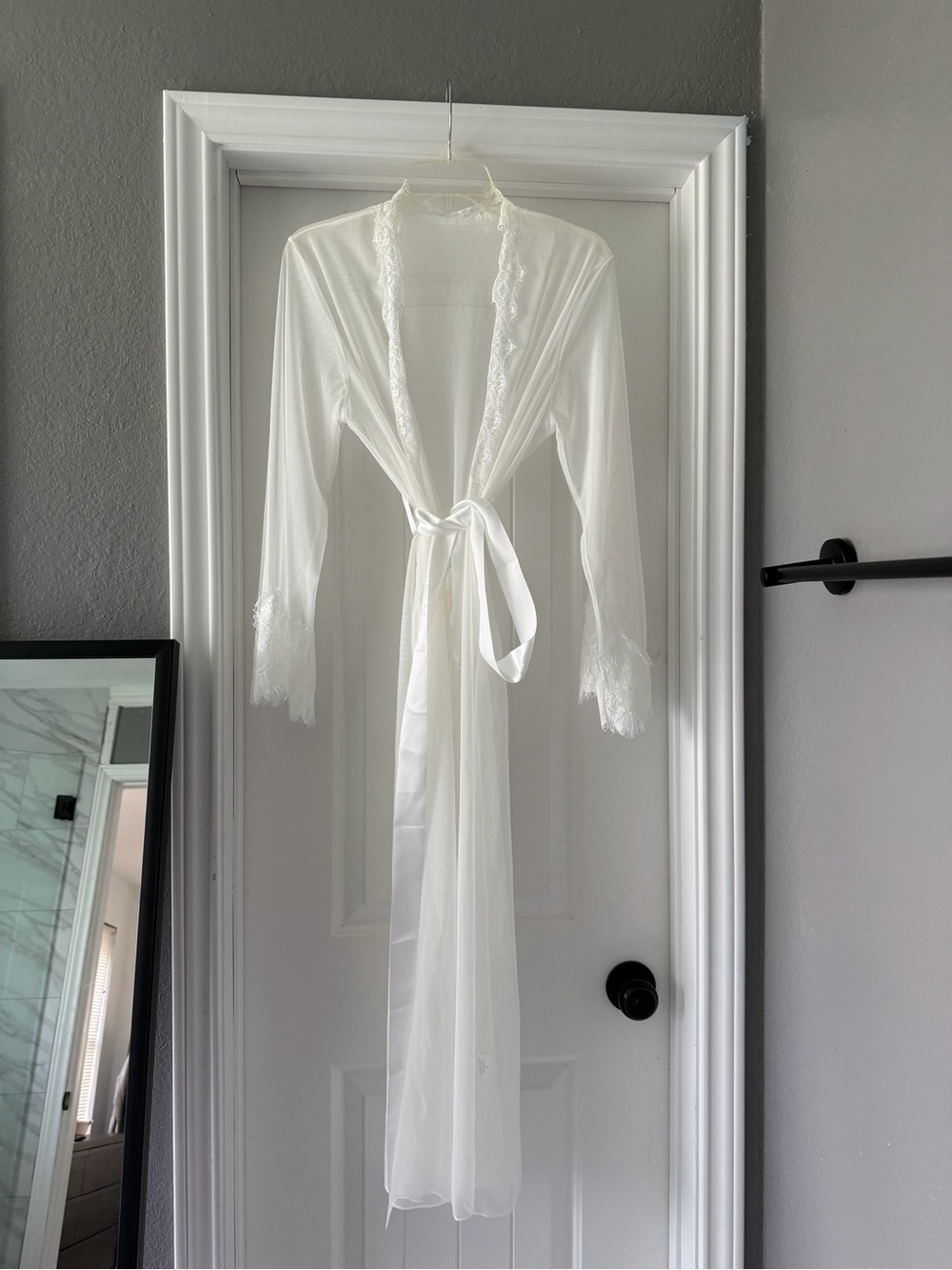 Robe with lace details